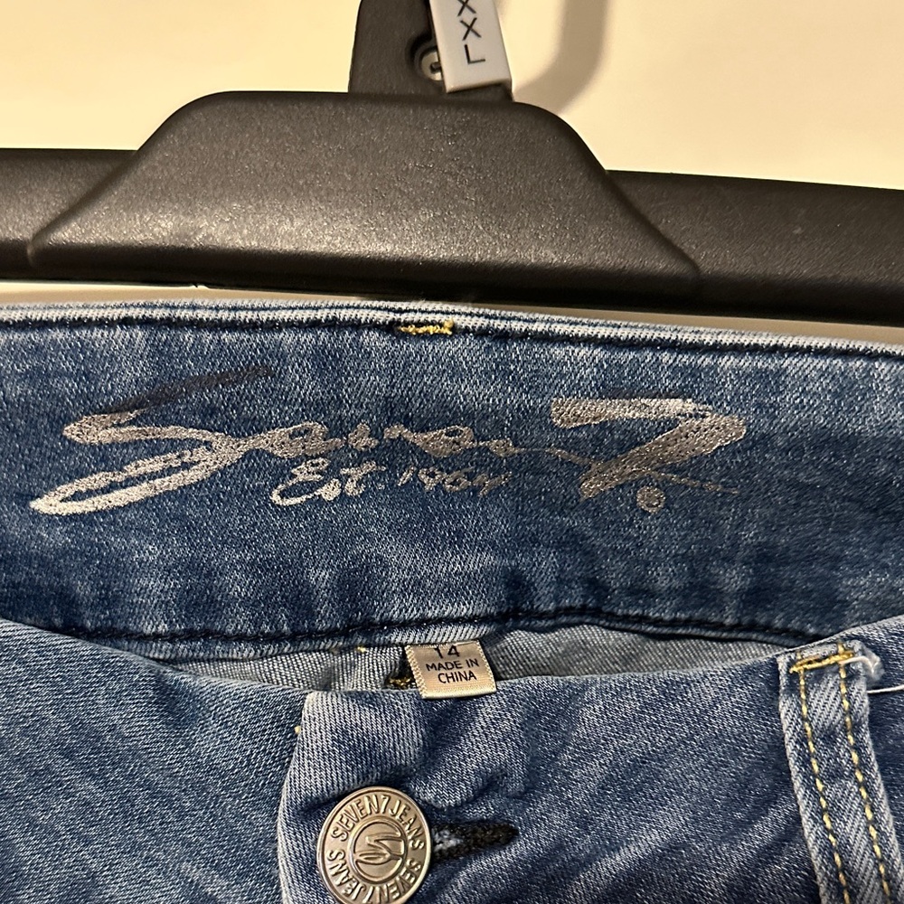 Seven7 Women's Relaxed Fit Denim Jeans